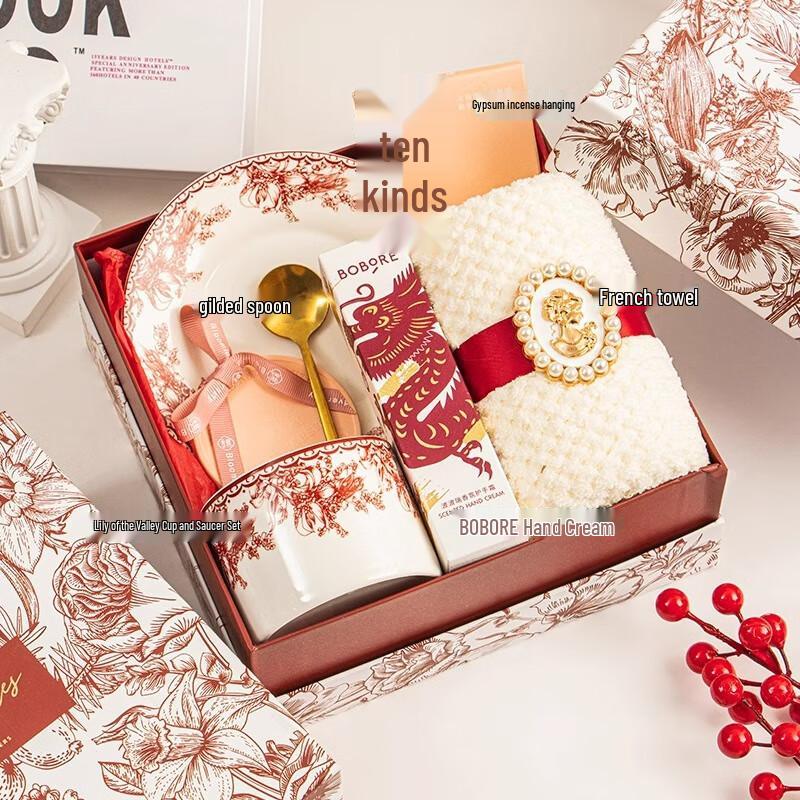 Women s Day Floral Gift Set Red Floral Gift Box Set 5