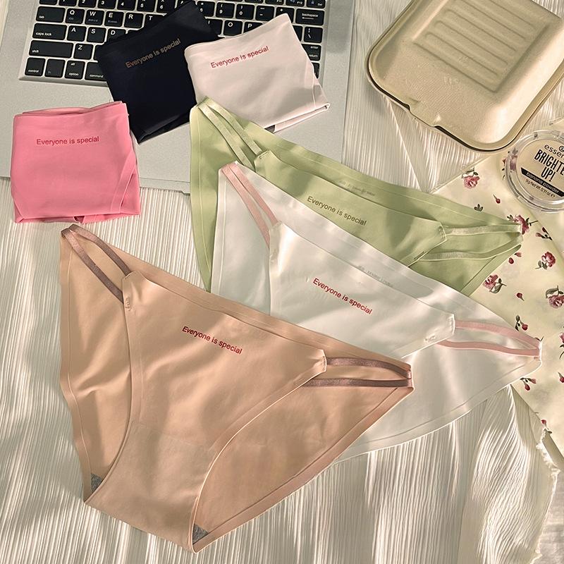 One Piece Ice Silk Seamless Underwear for Women Sexy Slim Strap Low Waist Briefs Skin Friendly Pure Cotton Crotch Breathable Girls' Triangle Panties