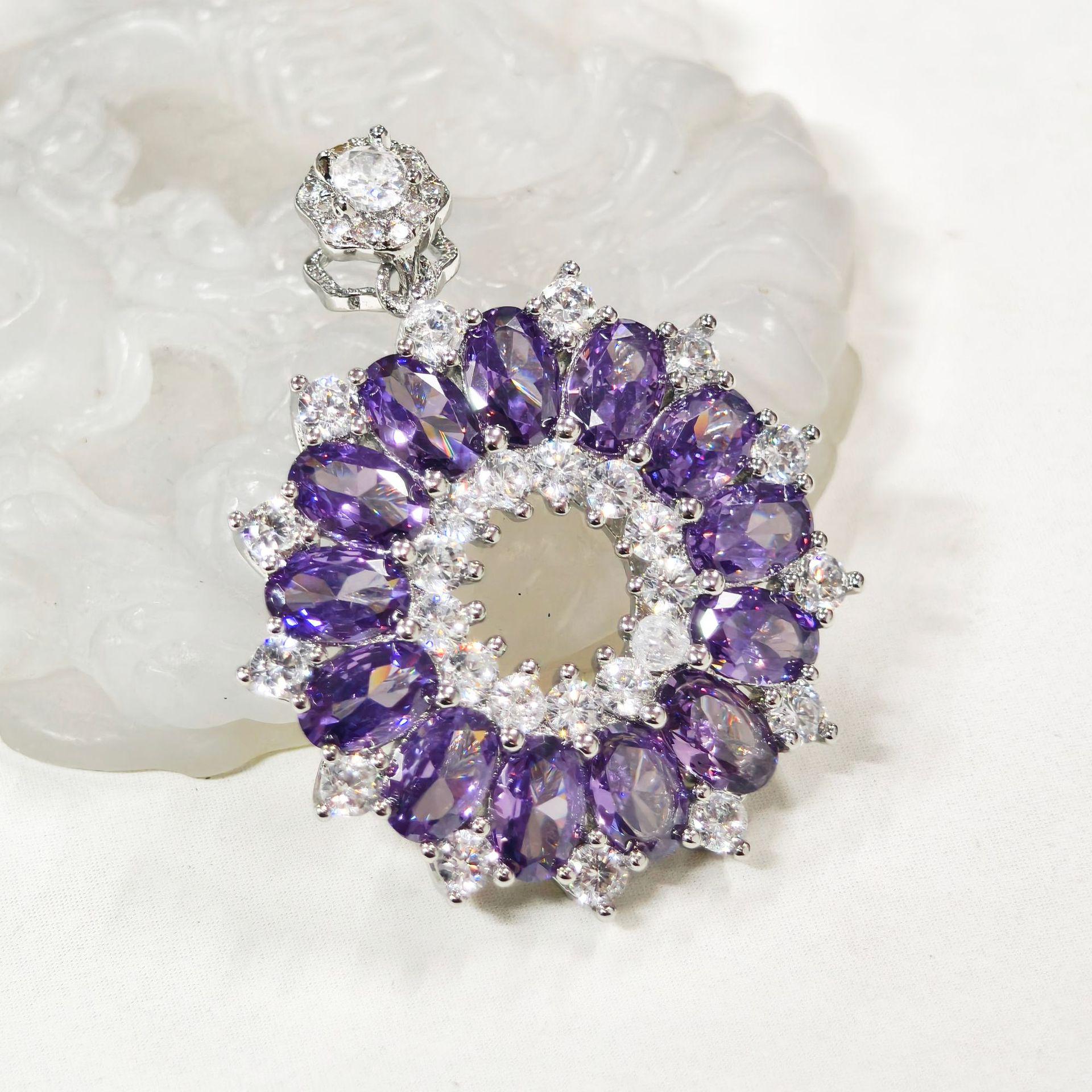 Gesi En Purple Multi-Diamond Sweet Donut Star Pendant: European & American Style Luxury Temperament Jewelry.