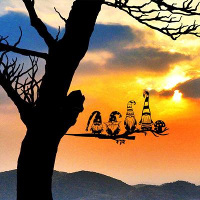 4 Adorable Gnome Stake Decorations – Steel Silver with Metal Beads, Perfect for Garden Crafts, Home Decor, and Garden Parties