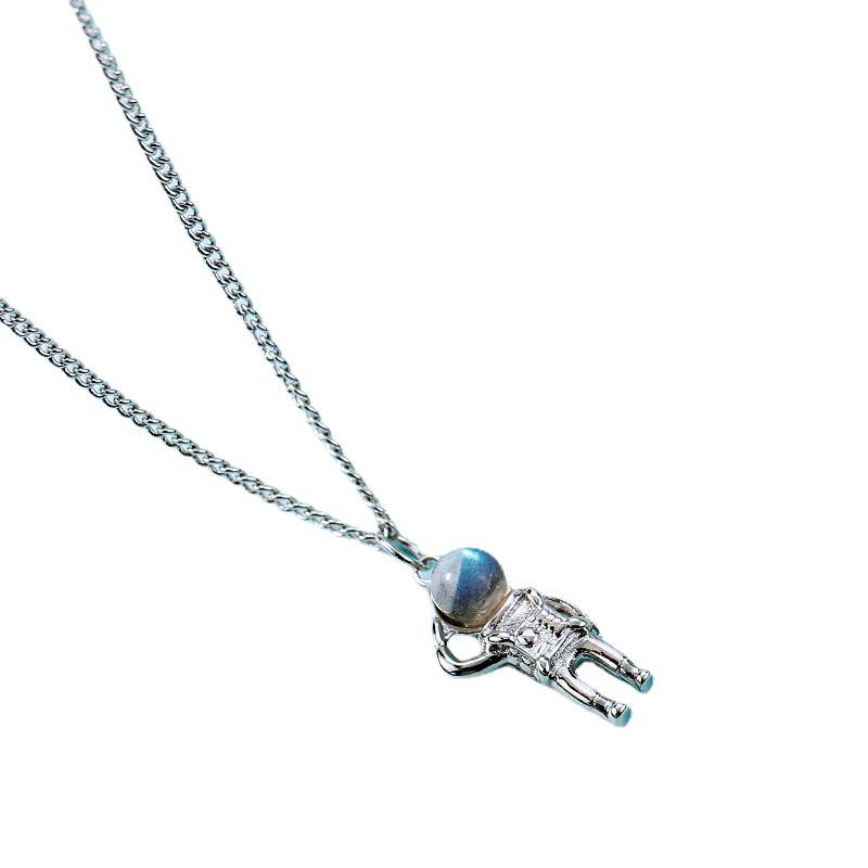 Astronaut Robot Pendant Necklace: Trendy Unisex Hip Hop Sweater Chain - Perfect Christmas Gift