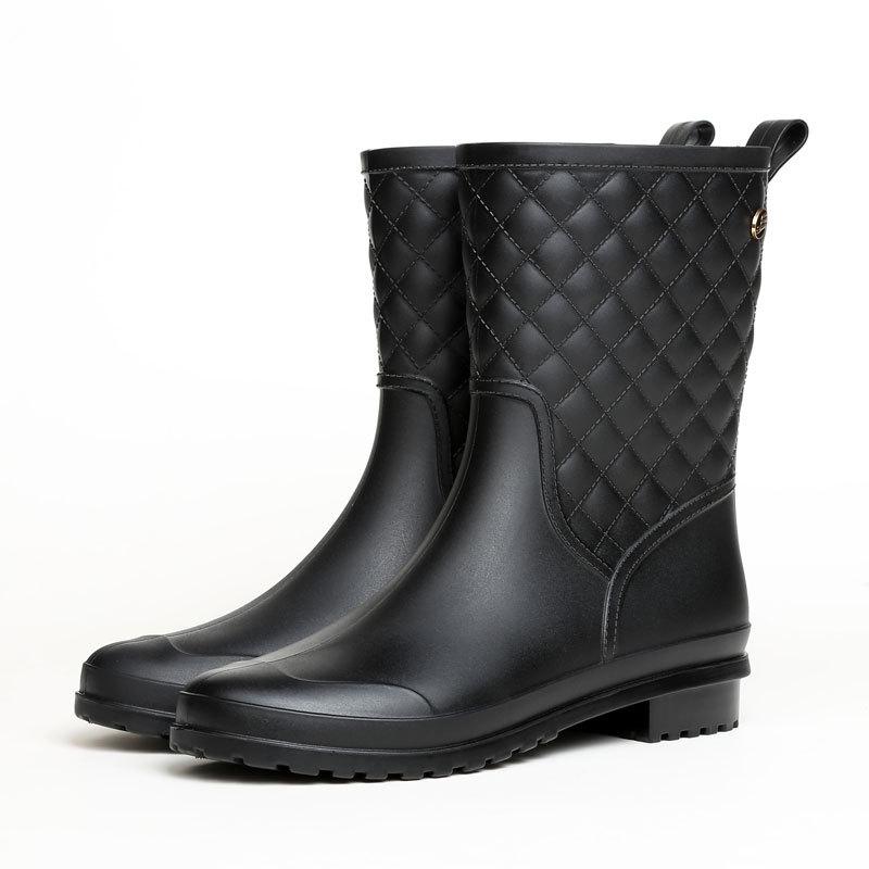 Water shoes, rubber shoes, non-slip medium tube plaid women's fashion rain shoes, warm and wear-resistant casual adult rain boots
