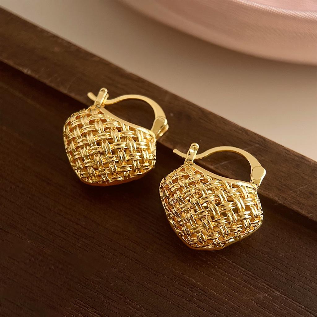 Модная ажурная плетеная сумка Наручи: Уникальные серьги европейского и американского дизайна для женщин