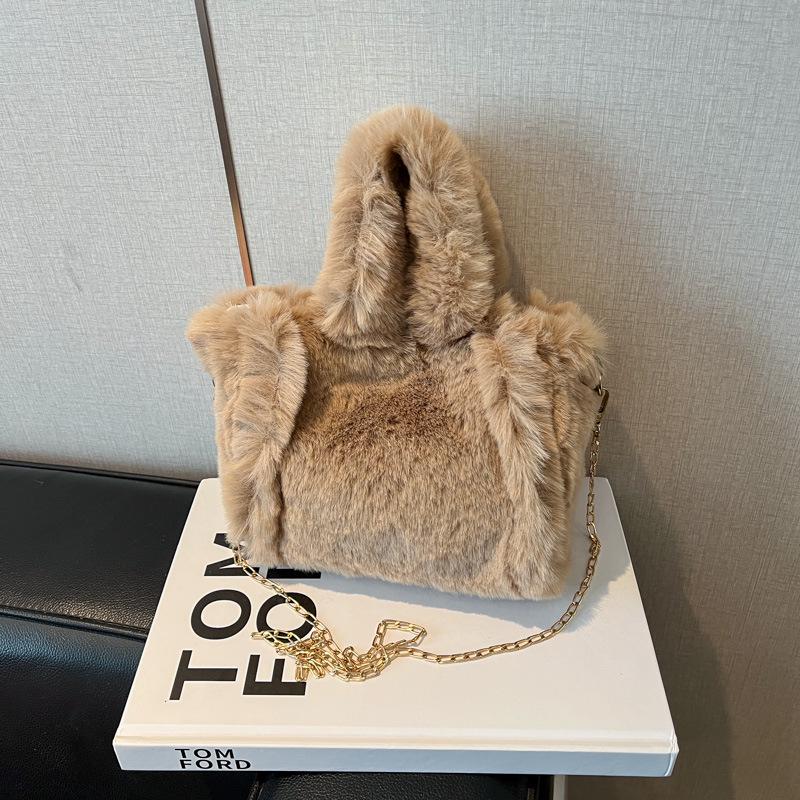 

2025 Autumn/Winter Women s Fashionable Plush Shoulder Handbag - Simple, Stylish, Textured Crossbody Design