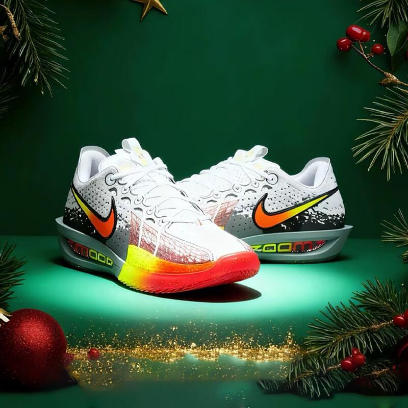

Мужская одежда Nike G.T. Вырезать 3 баскетбольных кроссовки 42