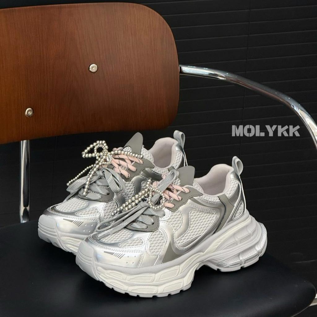 Pearl butterfly dad shoes women's ins tide 2025 early spring new retro platform niche muffin casual sports shoes