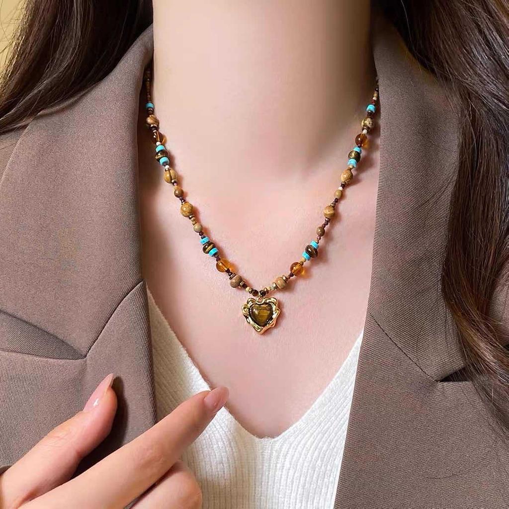 Maillard Tiger's Eye Stone Sun Pendant Necklace Retro Temperament Daily Commuter Collarbone Chain Light Luxury Niche Necklace Women