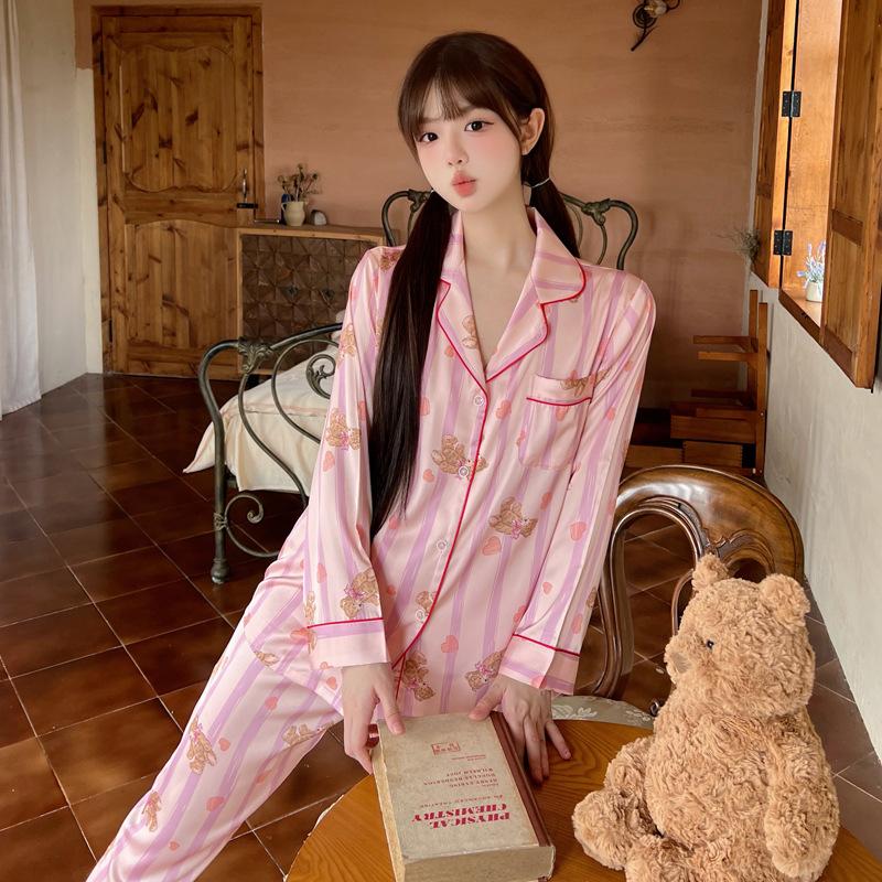 Pajamas women's autumn new long-sleeved trousers ice silk suit cute sweet girl loungewear can be worn outside spring and autumn