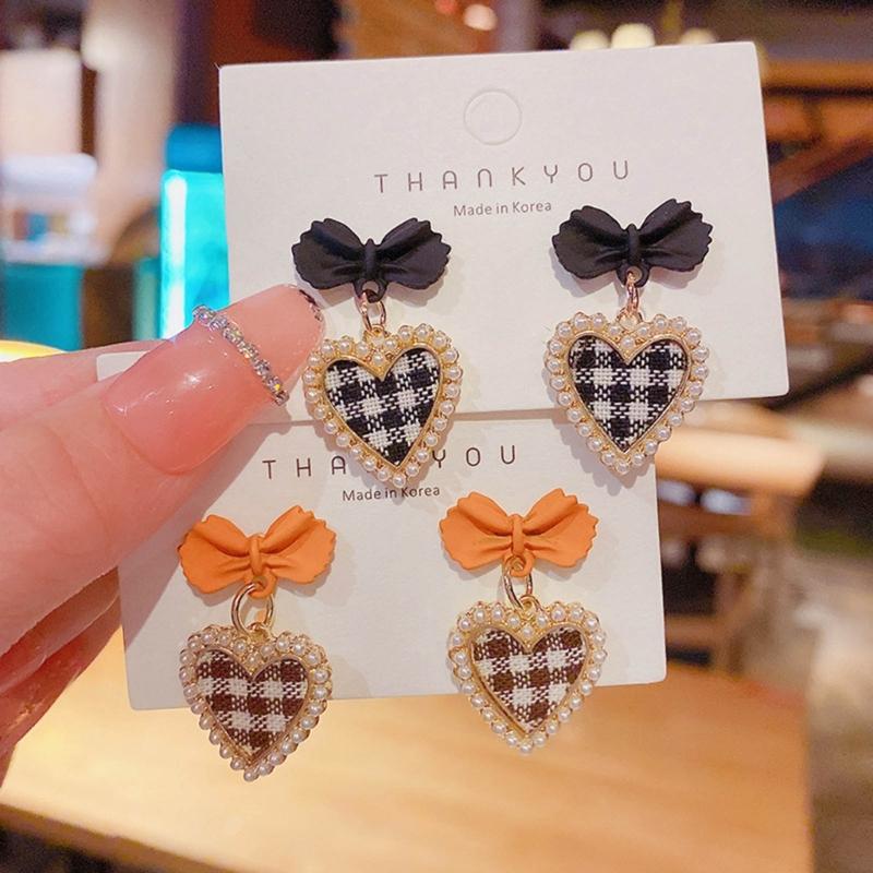 Cute Korean Hanging Love Grid Pearl Heart Earrings for Women Girls Fashion 2024 Bowknot Earrings Trend Party Jewelry