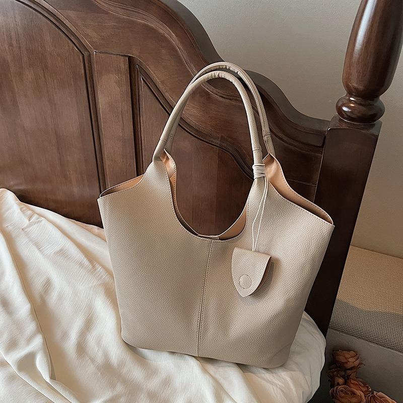 Simple niche bucket bag women's summer new large-capacity versatile casual shoulder tote armpit bag