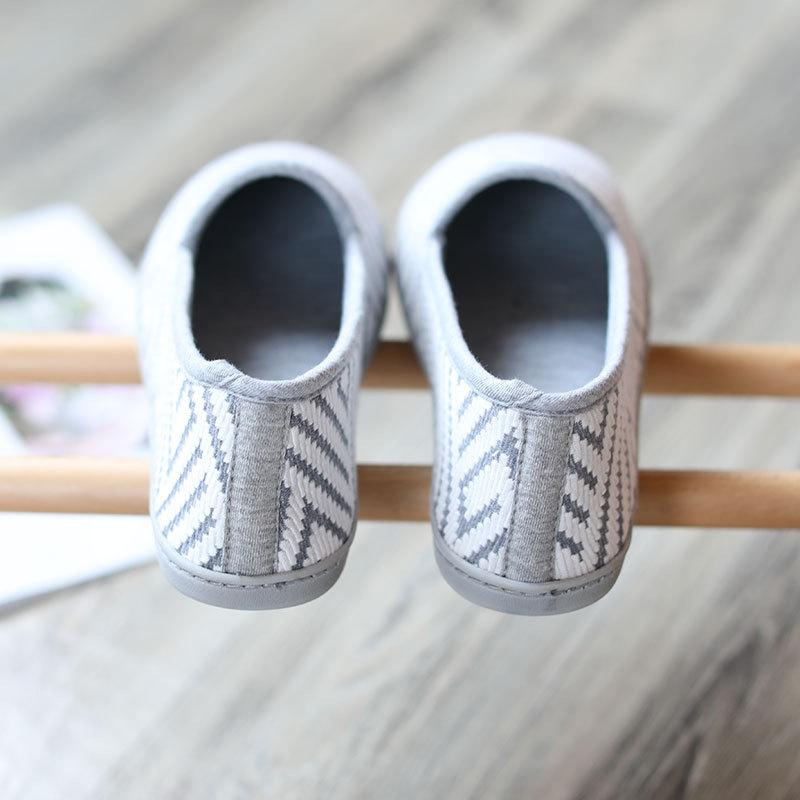 Fashion New 2025 Spring Autumn At Home Thermal Anti-Skid Slippers Women's Knitted Indoor Slippers Soft Outsole House Shoes