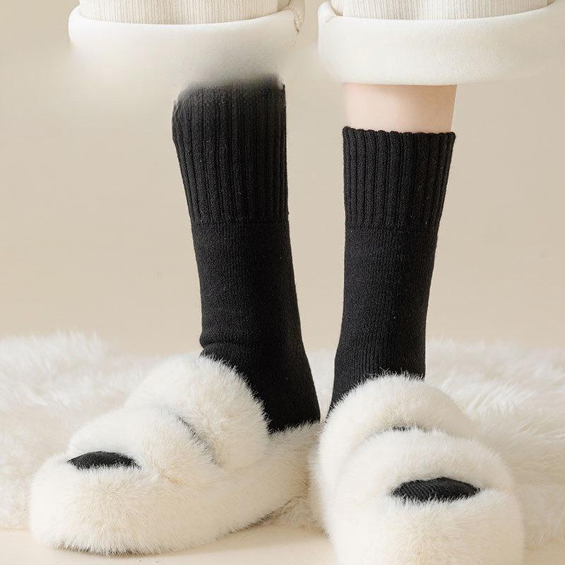 Cashmere Long Thick Socks for Women To Keep Warm and Protect Against The Cold In Winter. They Are Thick and Fluffy, Loose Sleeping Socks