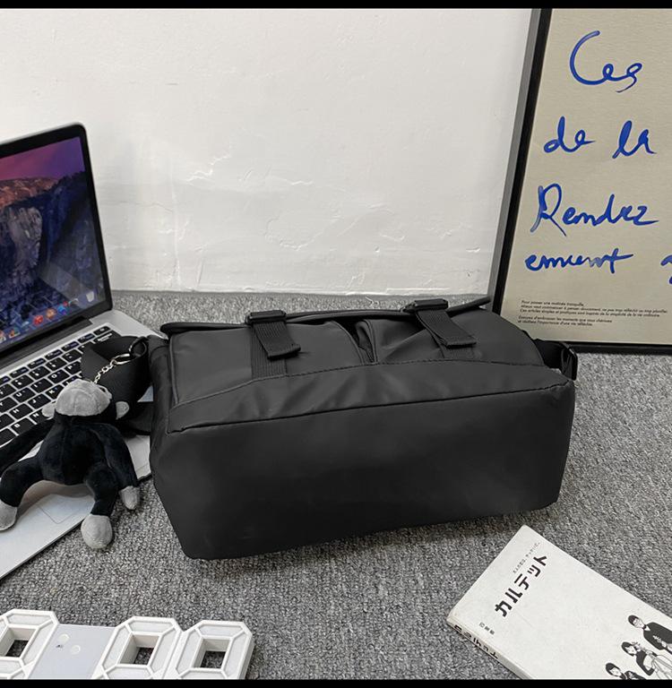 Men's Trendy Large Capacity Japanese Style Crossbody Messenger Bag