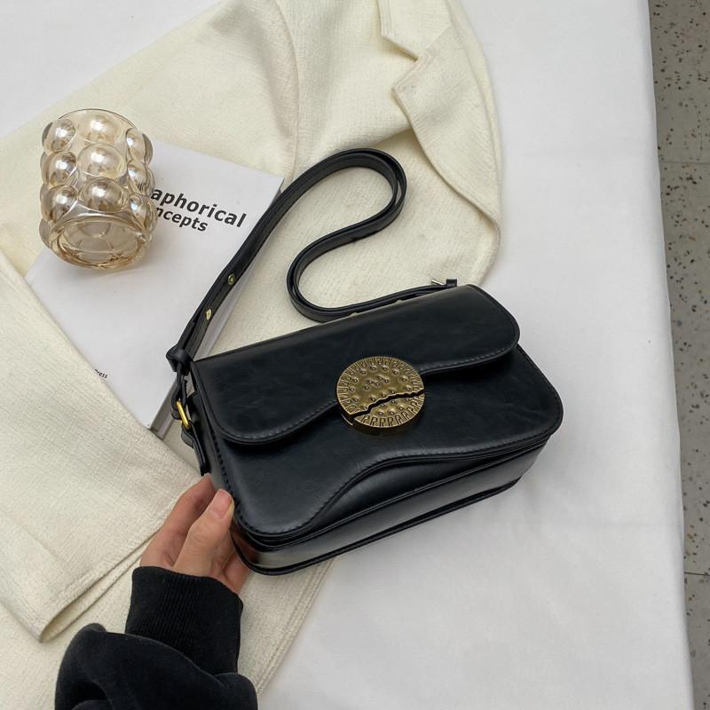 Small Retro Fashion Shoulder Bag Urban Minimalist Style Pu Material Crossbody Bag