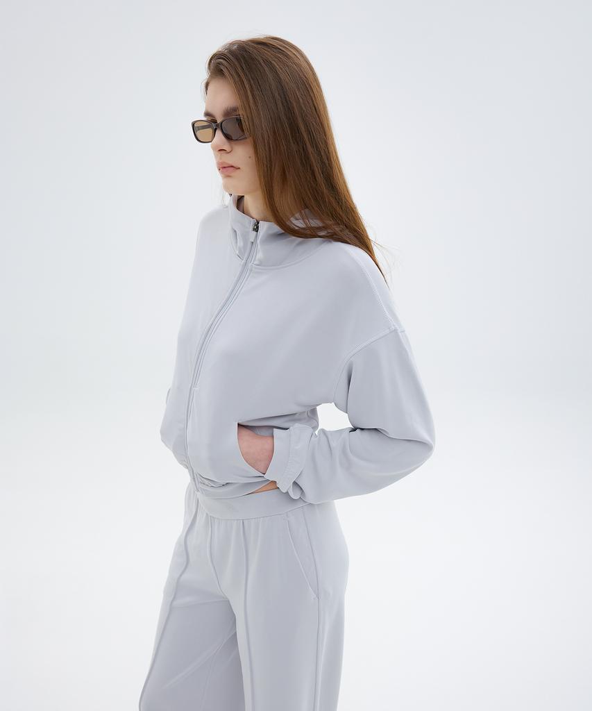 Adeva Air Touch Zip-Up Hoodie [Gray]