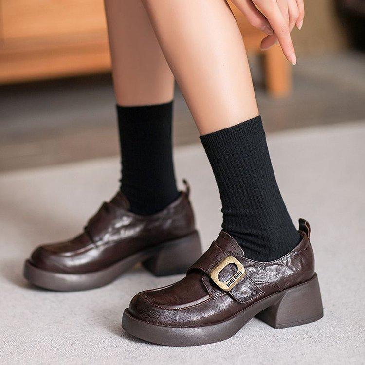 

2024 autumn and winter loafers women s Korean version of thick-soled heightening Velcro small leather shoes women s buckle casual small single shoes w 40 коричневий