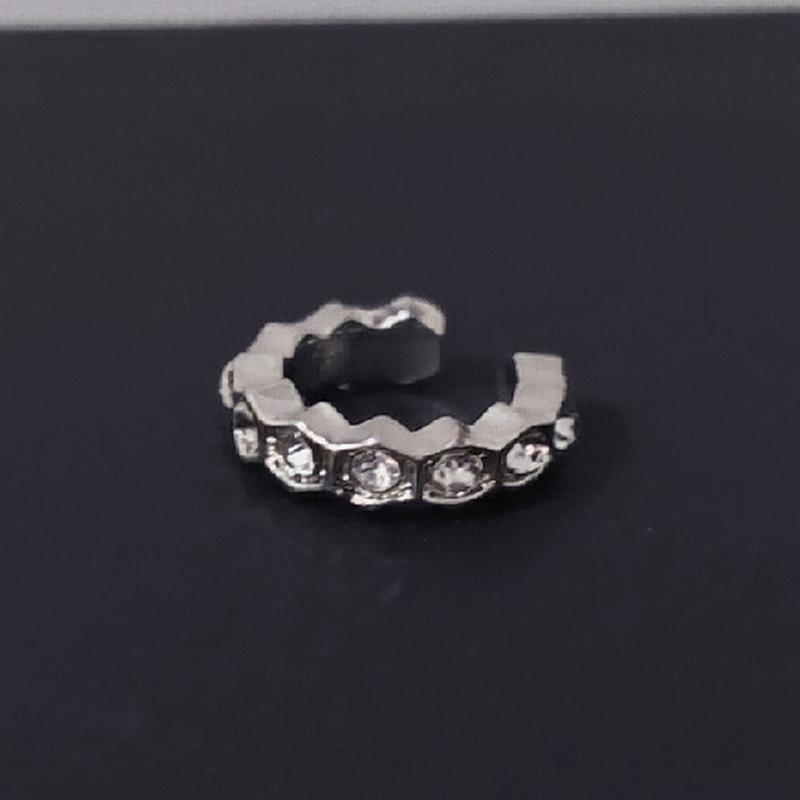 

Серебряные серьги-клипсы с геометрическим узором для женщин, модный темперамент, элегантные серьги в стиле хип-хоп, ювелирные изделия