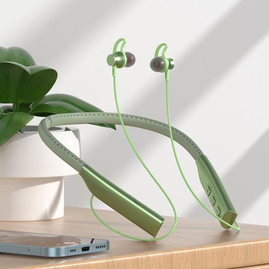 Stylish Magnetic Headphone Flexible Faux Cowhide Wear-resistant