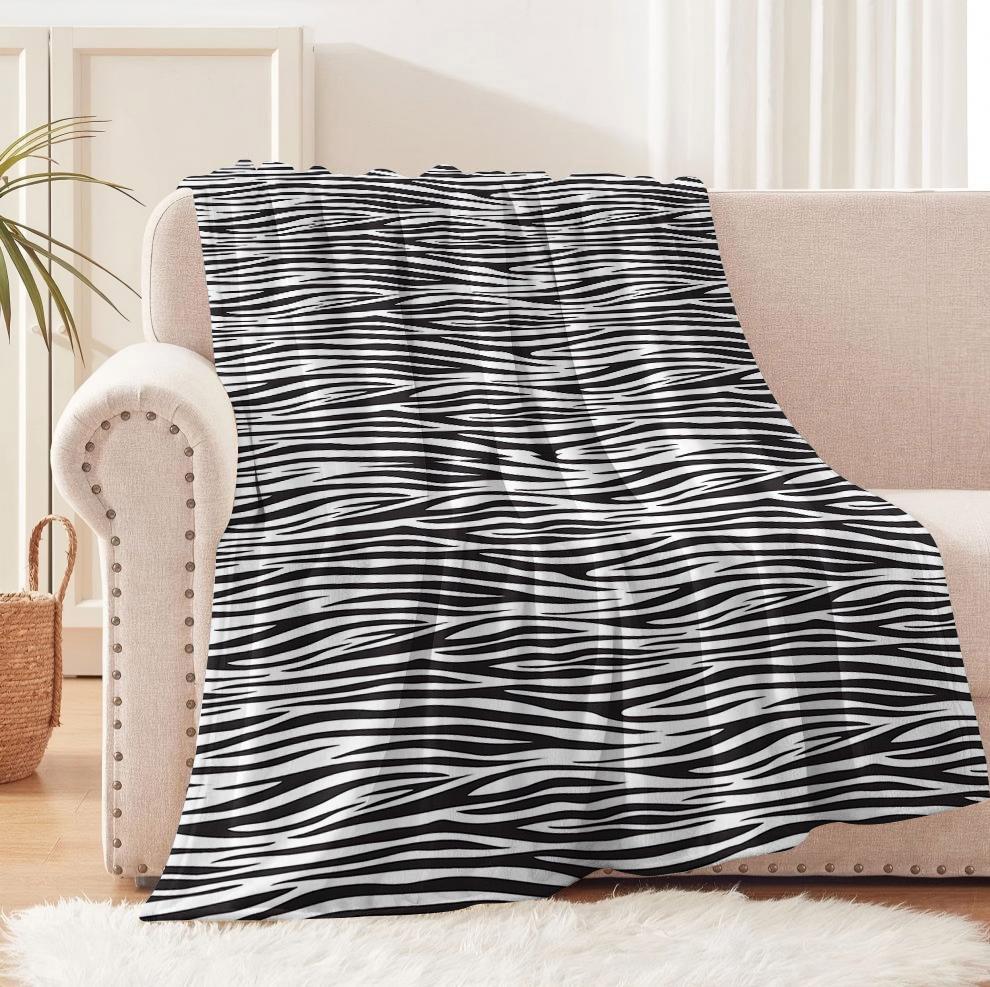 1Pc Hot Pattern Cheetah Cow Zebra Flannel Blanket Throw Home Sofa Lunch Break Blankets Children Student Blankets Nap Gifts