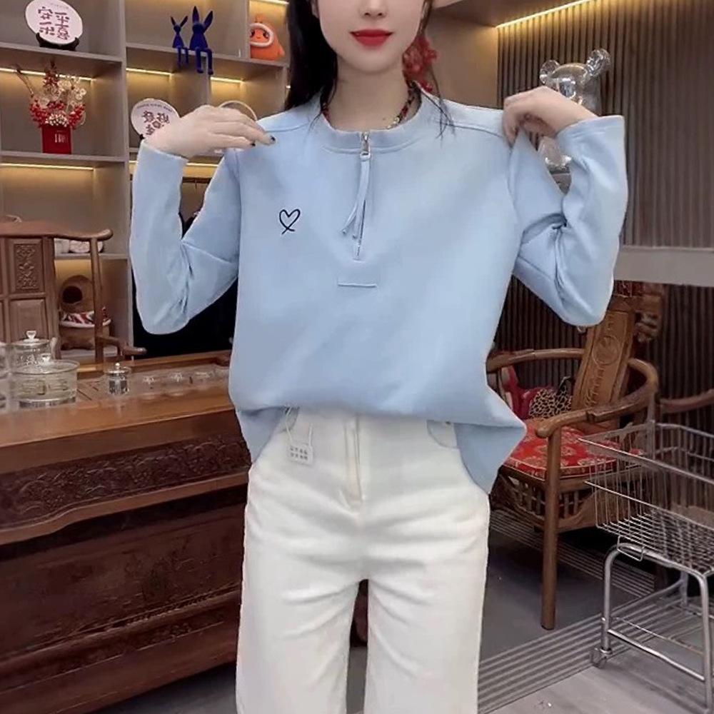 Elegant Korean Style Stand Collar Heart Print Fleece Top - Warm and Tummy Covering for Autumn/Winter