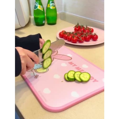 Cute Animal Cutting Board Featuring Kuromi, My Melody, Cinnamoroll, and Hello Kitty. Ideal for Camping, This Lightweight, Heat-resistant, Multi-functi