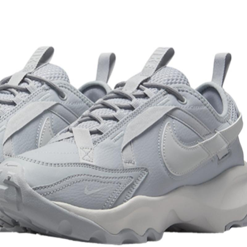 Nike DealS Nike Women S Running ShoeS  D17   Dd9682 005 W Tc 7900 Women S Tc 7900