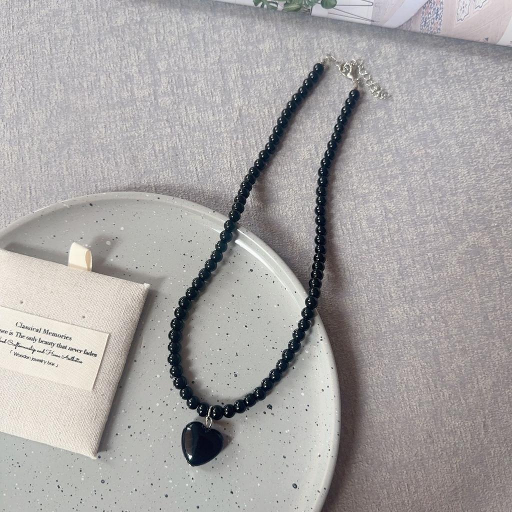 Trendy Resin Heart Pendant Candy Color Glass Beaded Chain Necklace For Women Girl Clavicle Chain Charms Jewelry Accessories Gift
