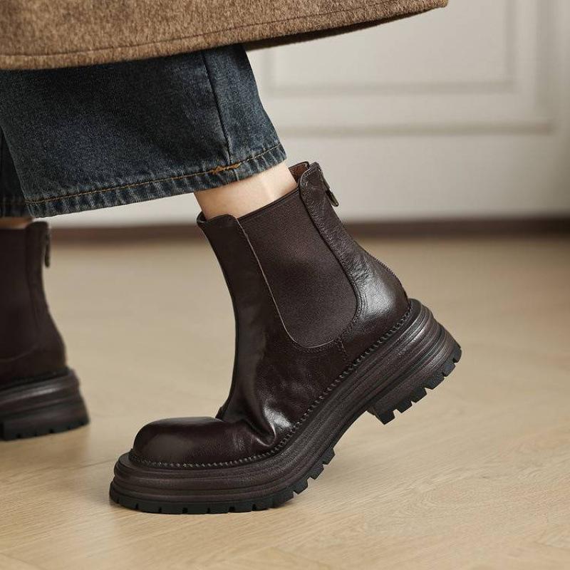 New medium heel round head large size women's boots solid color sheepskin versatile wind thick sole non-slip rubber sole autumn and winter medium boot