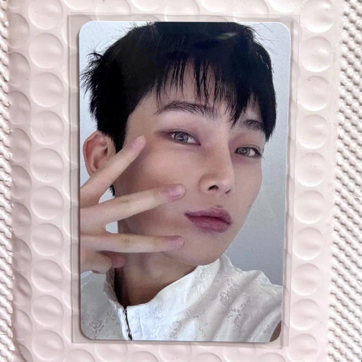 

ENHYPEN СанУ вещательная фотокарточка