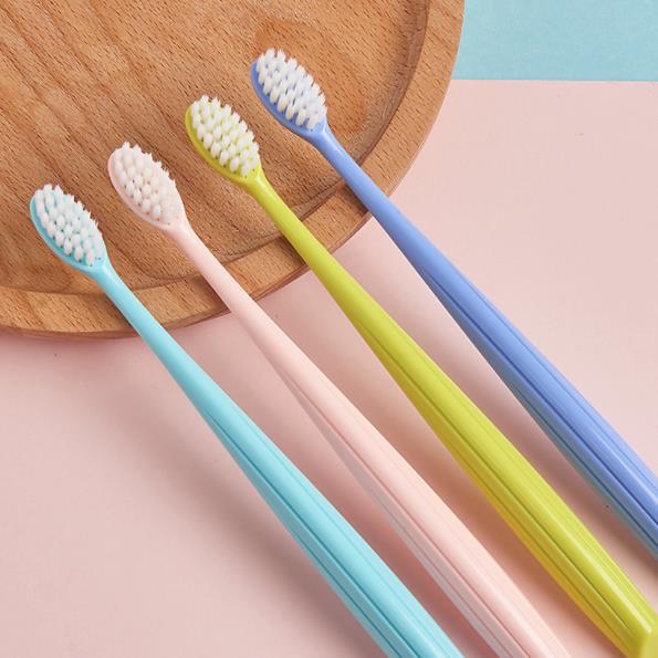 Gelivable G0008N Ultra-Fine Soft Bristle Adult Toothbrush, 4-Pack