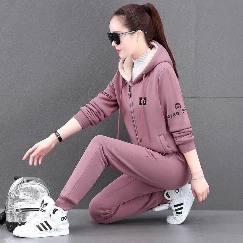 Thick Velvet Sweatshirt Suit for Women, Autumn Suit, Fashionable Large Size Casual Sports Two-piece Set