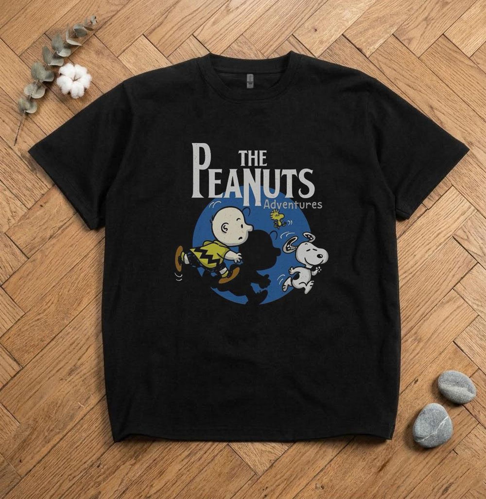 The Peanuts Snopy Style Graphic T-Shirt, Cotton , Graphic Tee M