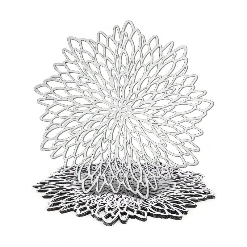 Gold Flower Pattern Round Placemats