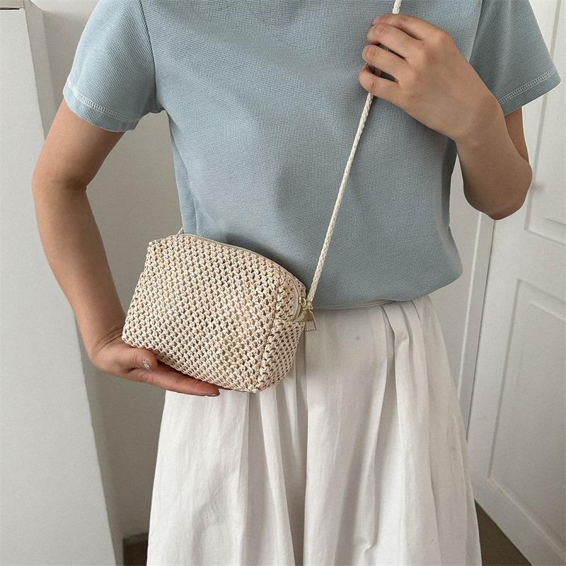 Straw Bag Women's Summer Niche Versatile Shoulder Bag New Woven Tofu Bag Contrasting Color Messenger Bag Women
