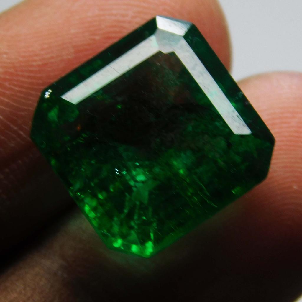 10 Carat Natural CERTIFIED Emerald Emerald Cut Green Colombian Loose Gemstone A-3891b