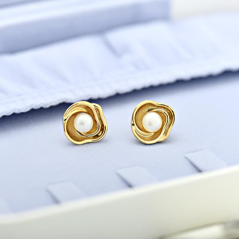 French Luxury Double-Layer Ruffled Pearl Petal Earrings for Women