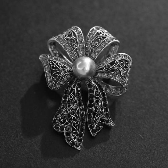 Vintage Faux Pearl Bow Brooch Sweater Cardigan Coat Business Suit Bowknot Lapel Pin Women Fashion Jewelry Clothing Accessories
