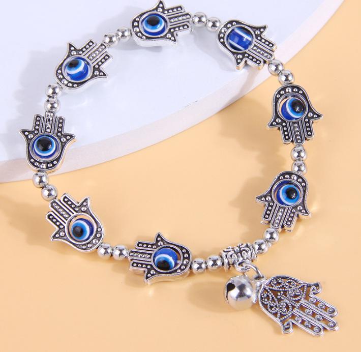 European & American Fashion: Simple Cool Hip-Hop Devil’s Eye Palm Bracelet for Women