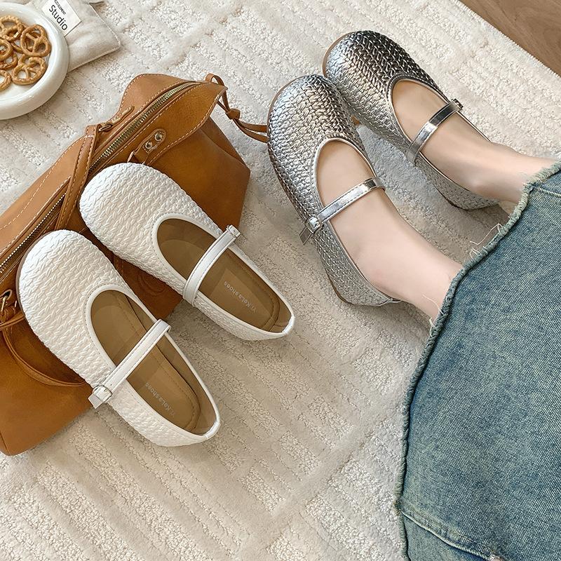 Silver soft sole small word 2025 summer buckle belt new Mary Jane shoes women's shoes woven outer wear fragrant light mouth single shoes
