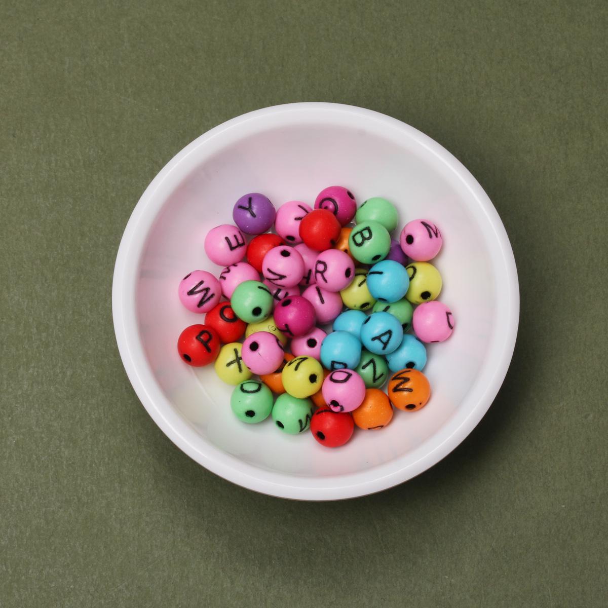 

100 шт. Свободная разделительная бусина Круглая 7,5 мм для изготовления ювелирных изделий Бусины с буквами Бусины с алфавитом Акриловые подарки Сделай сам Ручная работа Сделай сам Браслет Multicolor Black