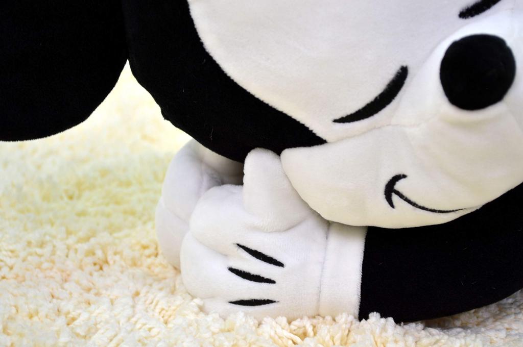 MORIPiLO Disney Body Pillow Mouse Sleeping M 45cm Stuffed Toy Cushion 53x15x25cm Red Large Birthday Present Cute Soft Disney Character Pillow