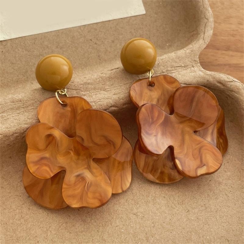Elegant Flower Earrings Women Pendant Earrings Comfortable Wear Ear Jewelry Suitable for Daily and Formal Occasions Wear