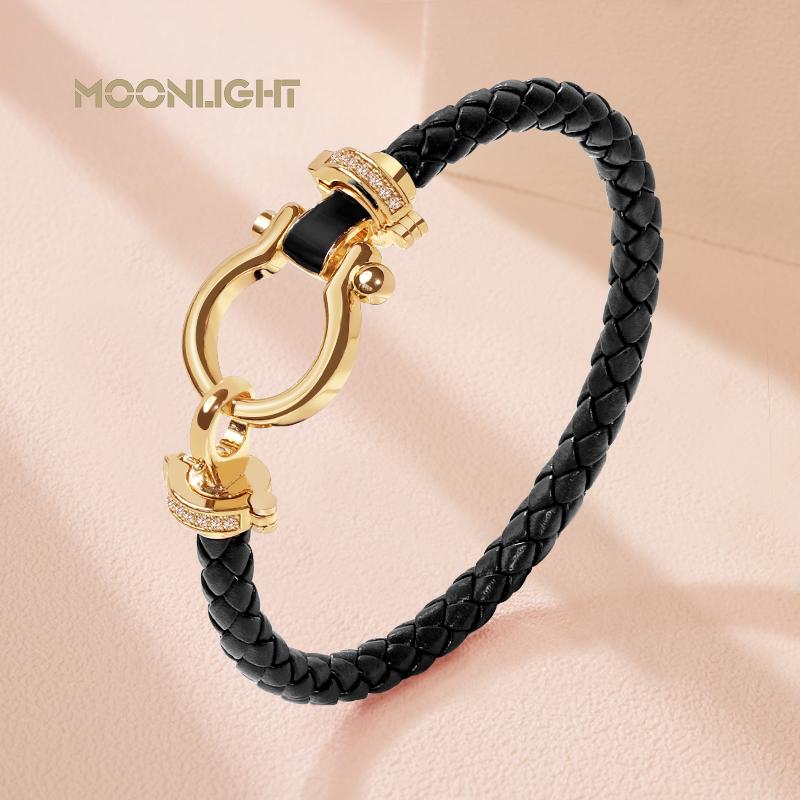 MOONLIGHT Women's Classic Horseshoe Shape Bracelet Genuine Braided Leather Bracelet Female Jewelry Present 11 Colors
