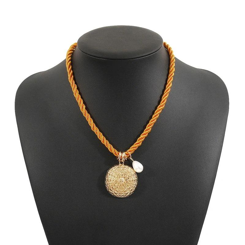 Conch Turtle Shell Fish Necklace Ocean Style Hand-Woven Pendant Necklace Summer Couple Colorful Rope Exquisite Trend Accessories