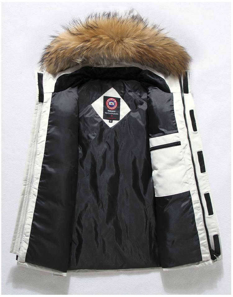 Damen Daunenjacke Winter 2025 mit Unisex-Passform und großem Pelzkragen