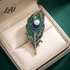 Coats Decorative Pin Vintage Peacock Feather Brooch Faux Pearl Rhinstone Lapel Rhinestone Dress Pin Clothing Jewelry Accessories for Wedding
