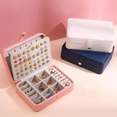1 Stück PU-Leder Schmuck-Organizer-Box Tragbare Ohrringe Ringe und Halskette Schmuckaufbewahrungsbox