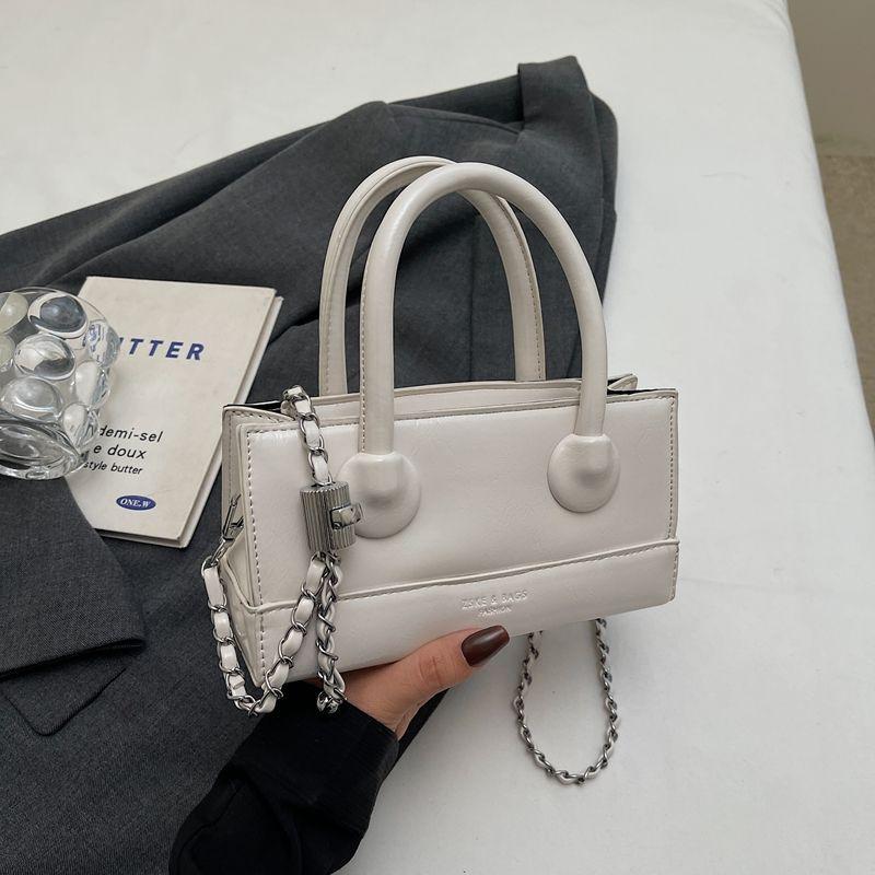 

High-end niche bag women s spring and summer 2025 new versatile chain crossbody bag Korean version of casual hand-held small square bag белый