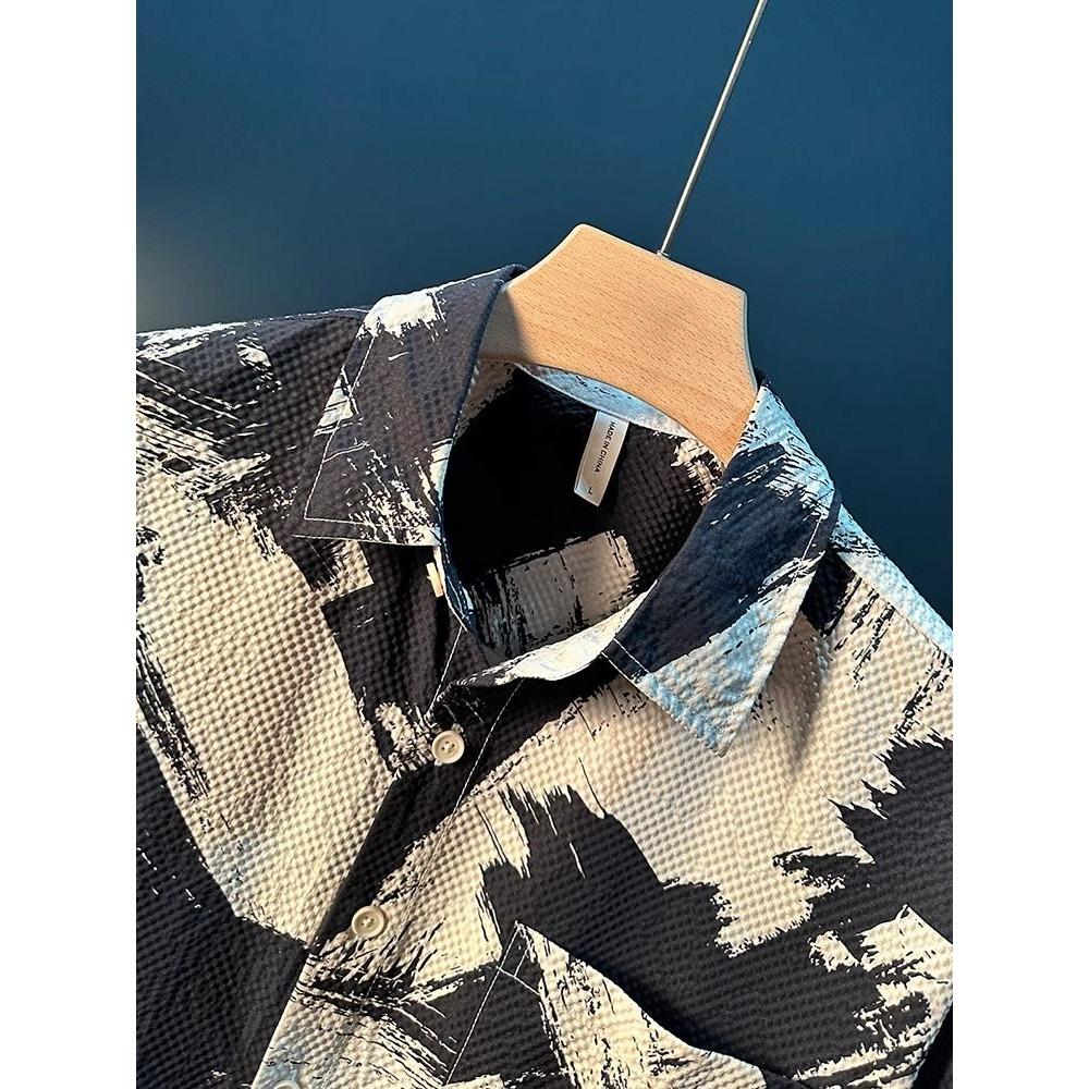Light Luxury Ink Casual Printed Short-sleeved Shirt