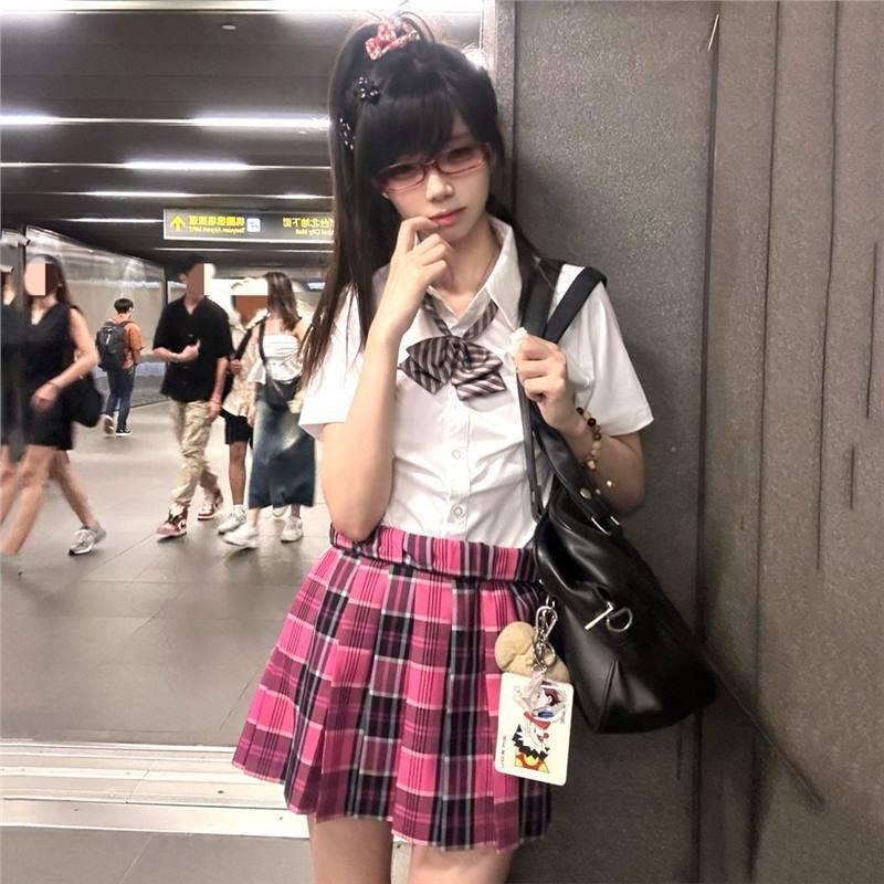 

Юбка-миди школьной формы JK в клетку цвета розового дерева Xiao Mei - А-силуэт, плиссированная, академический стиль S